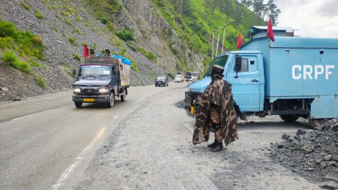 Amarnath Yatra suspension announcement during heavy rain